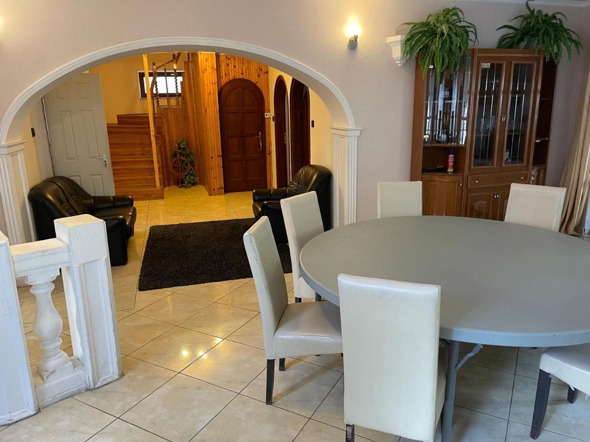 Szimpla Vendeghaz Hotel Miskolc Bagian luar foto