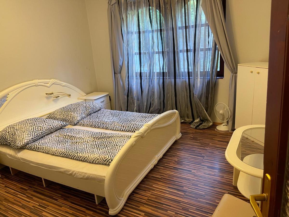 Szimpla Vendeghaz Hotel Miskolc Bagian luar foto