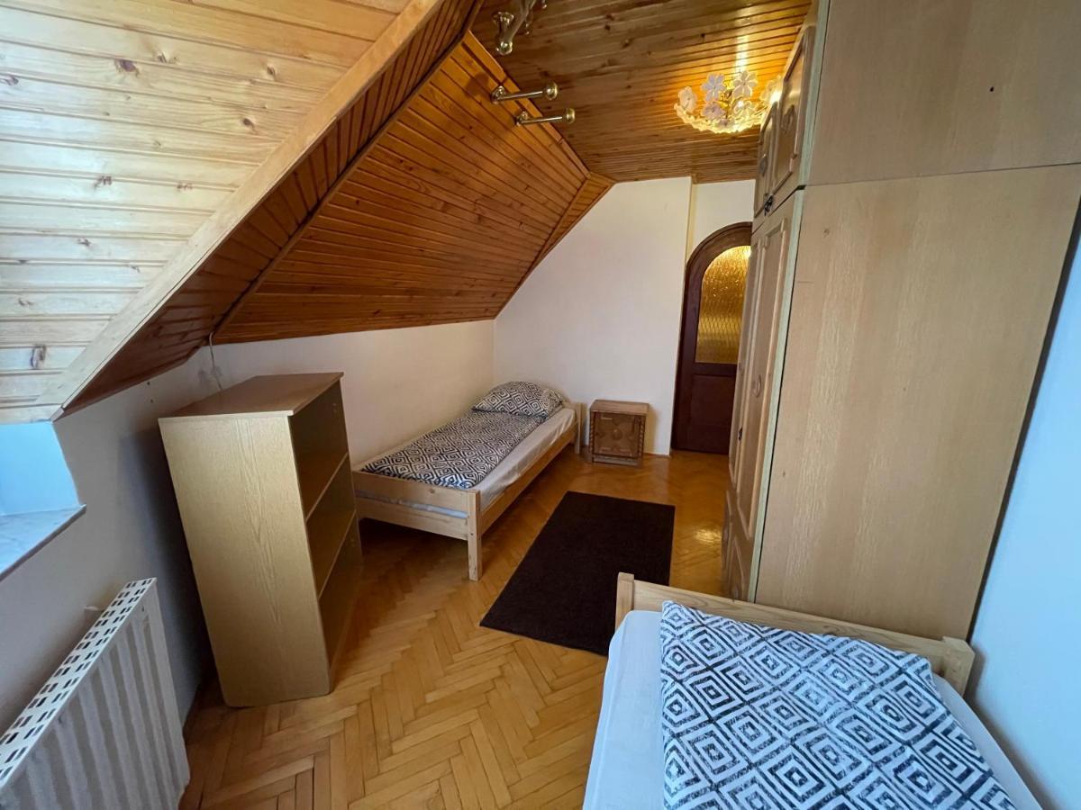 Szimpla Vendeghaz Hotel Miskolc Bagian luar foto