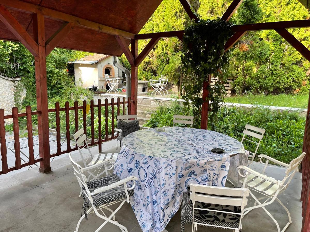 Szimpla Vendeghaz Hotel Miskolc Bagian luar foto